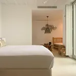 The Summit Of Mykonos Bed & Breakfast 4*
