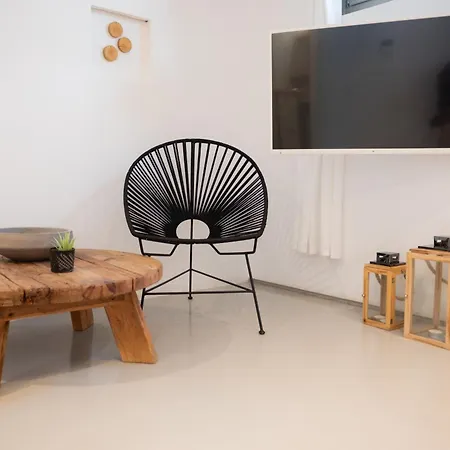 The Summit Of Mykonos Bed & Breakfast 4*