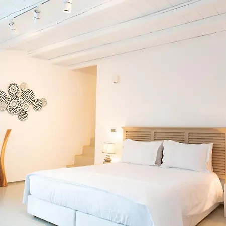 The Summit Of Mykonos Bed & Breakfast 4*