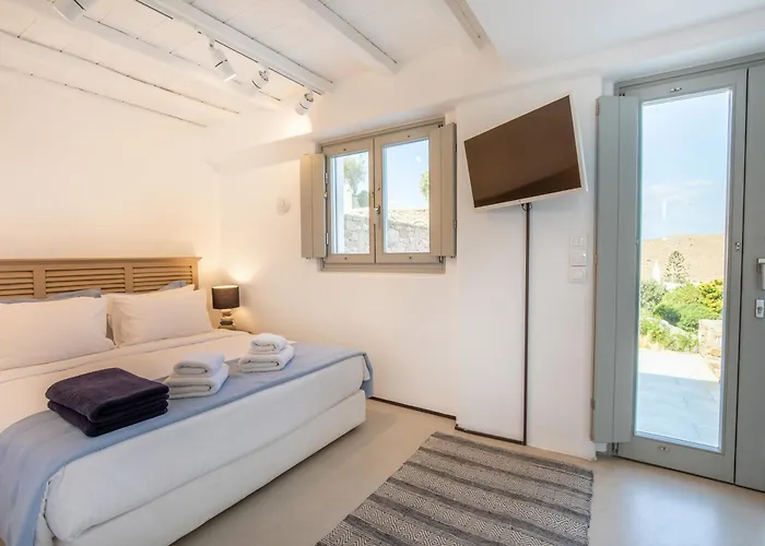 Alojamento de Acomodação e Pequeno-almoço The Summit Of Mykonos 4*